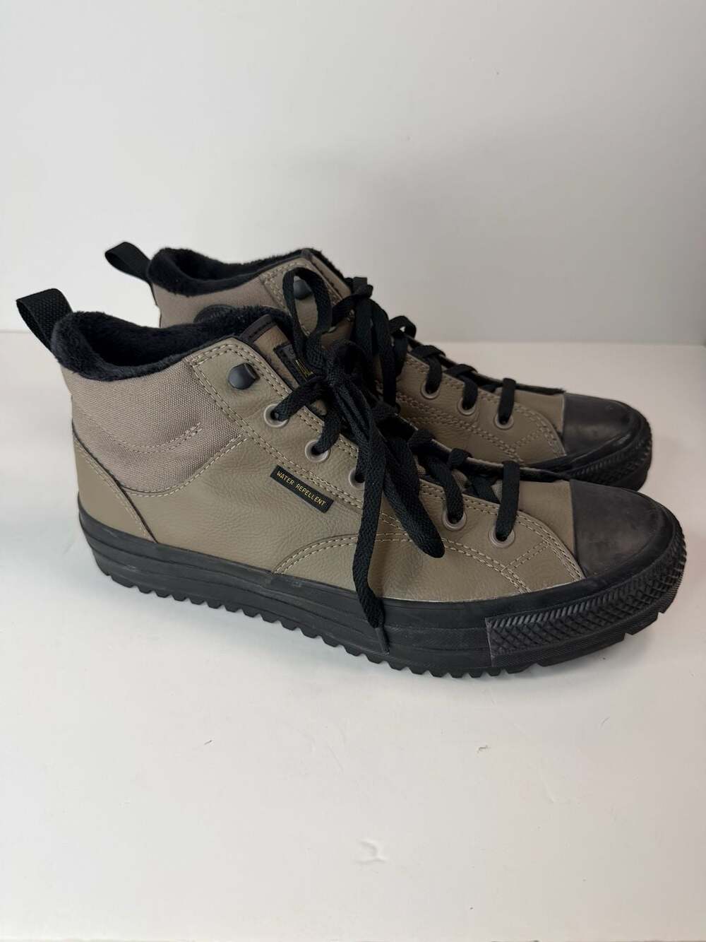 Converse Chuck Taylor Malden Street Size 10.5 Taupe Black Boots Weather Proof